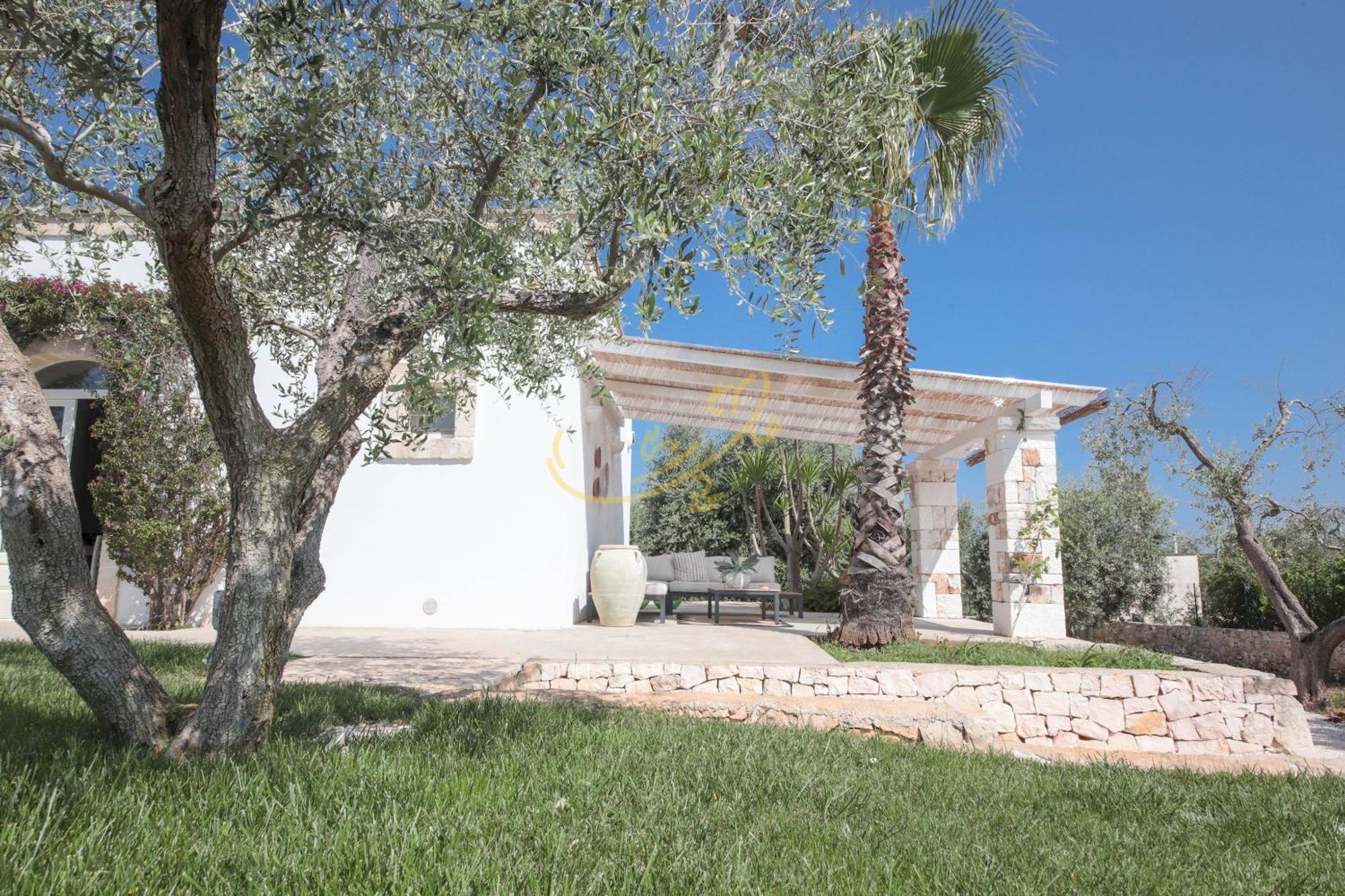 Td Dimora Del Giglio With Organic Garden With Pool Villa Ostuni Exterior photo